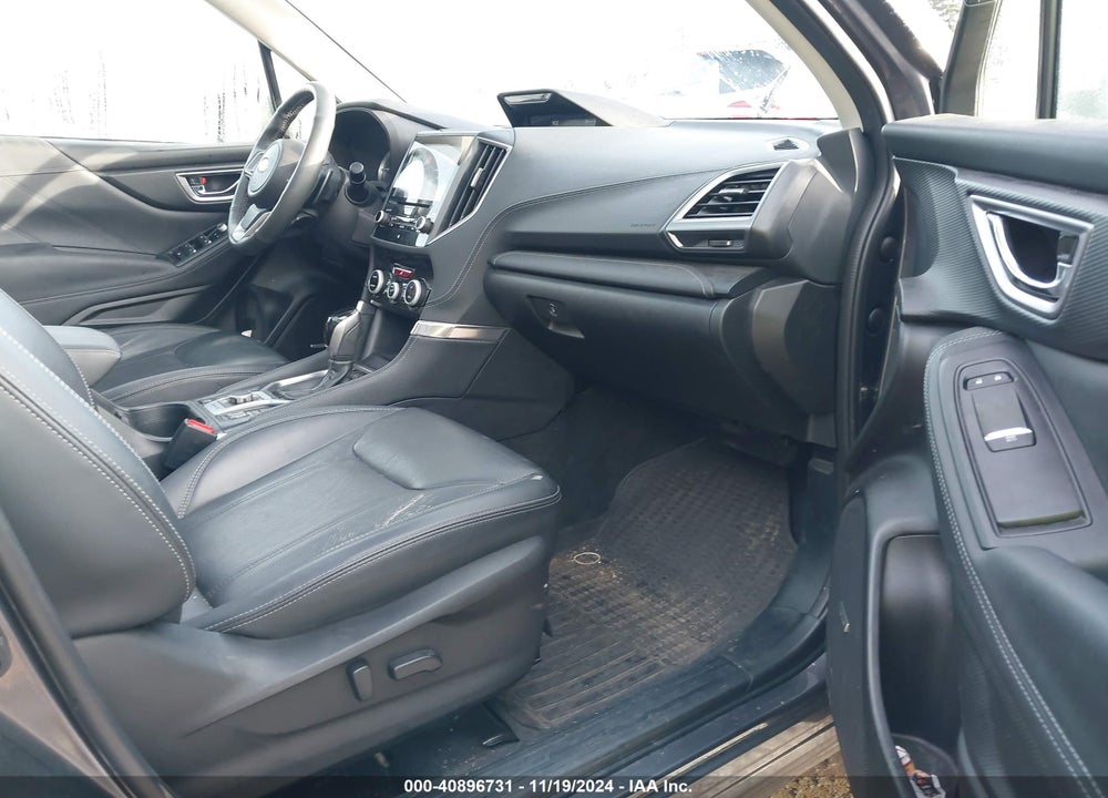 2022 SUBARU FORESTER TOURING VIN: JF2SKARC0NH509277