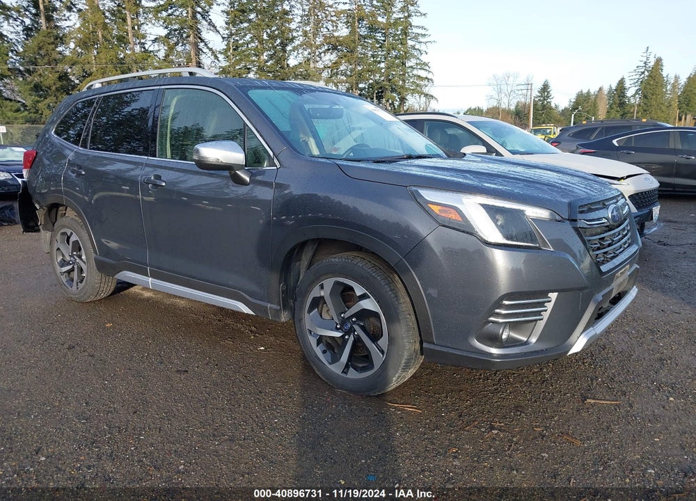 2022 SUBARU FORESTER TOURING VIN: JF2SKARC0NH509277