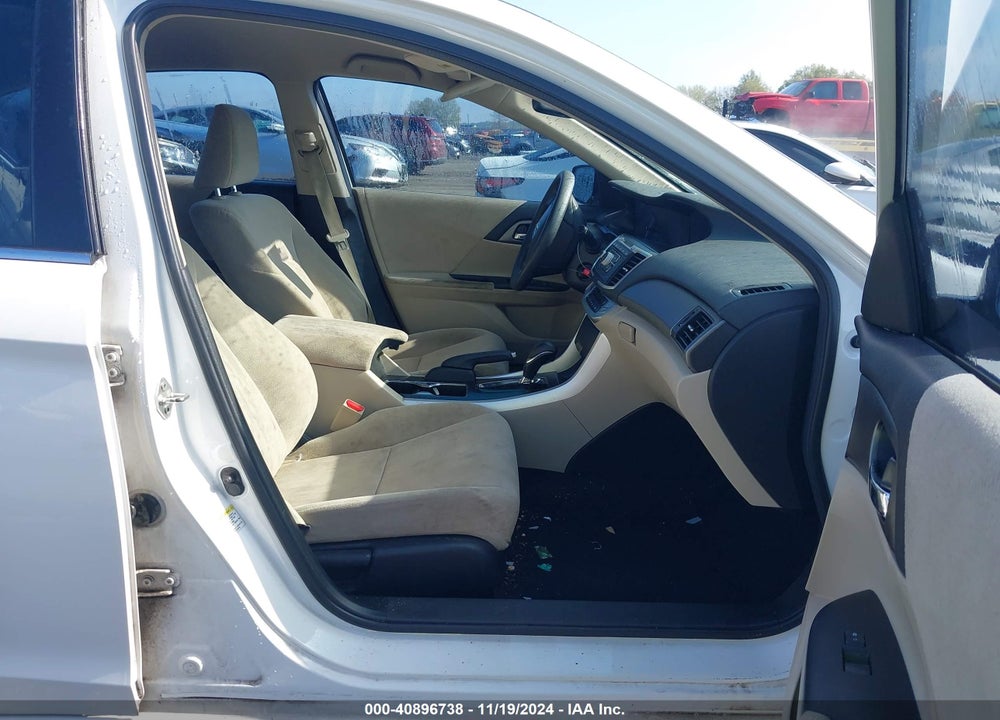 2013 HONDA ACCORD LX VIN: 1HGCR2F35DA054833