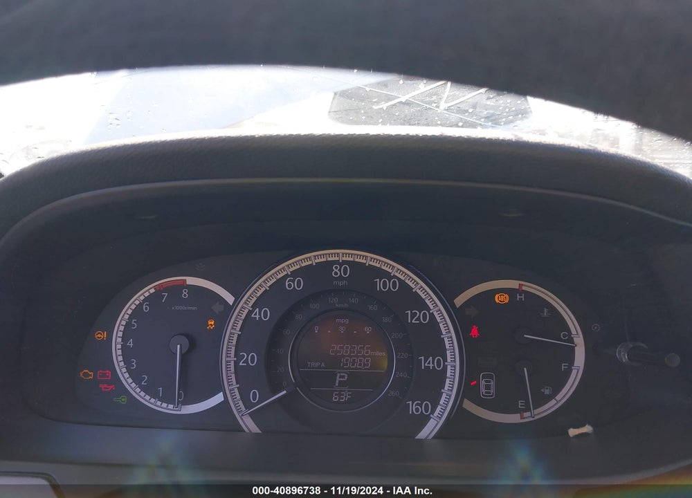 2013 HONDA ACCORD LX VIN: 1HGCR2F35DA054833