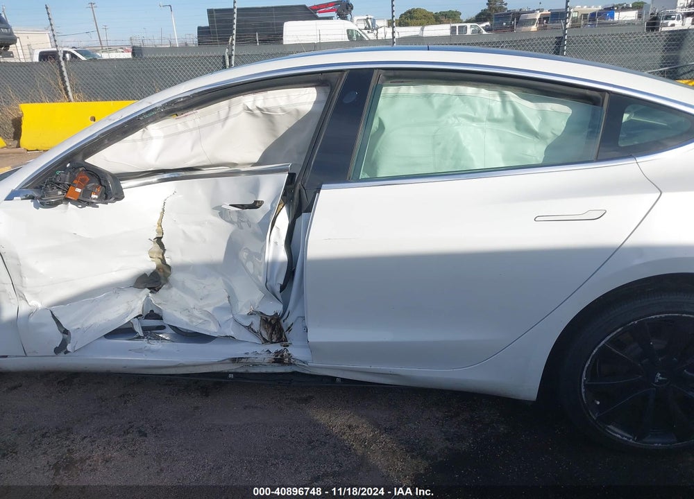 2019 TESLA MODEL 3 LONG RANGE/PERFORMANCE VIN: 5YJ3E1EB4KF194678