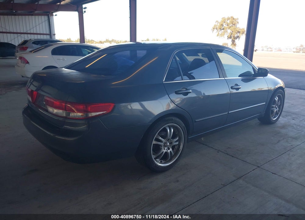 2003 HONDA ACCORD 2.4 EX VIN: JHMCM566X3C026276