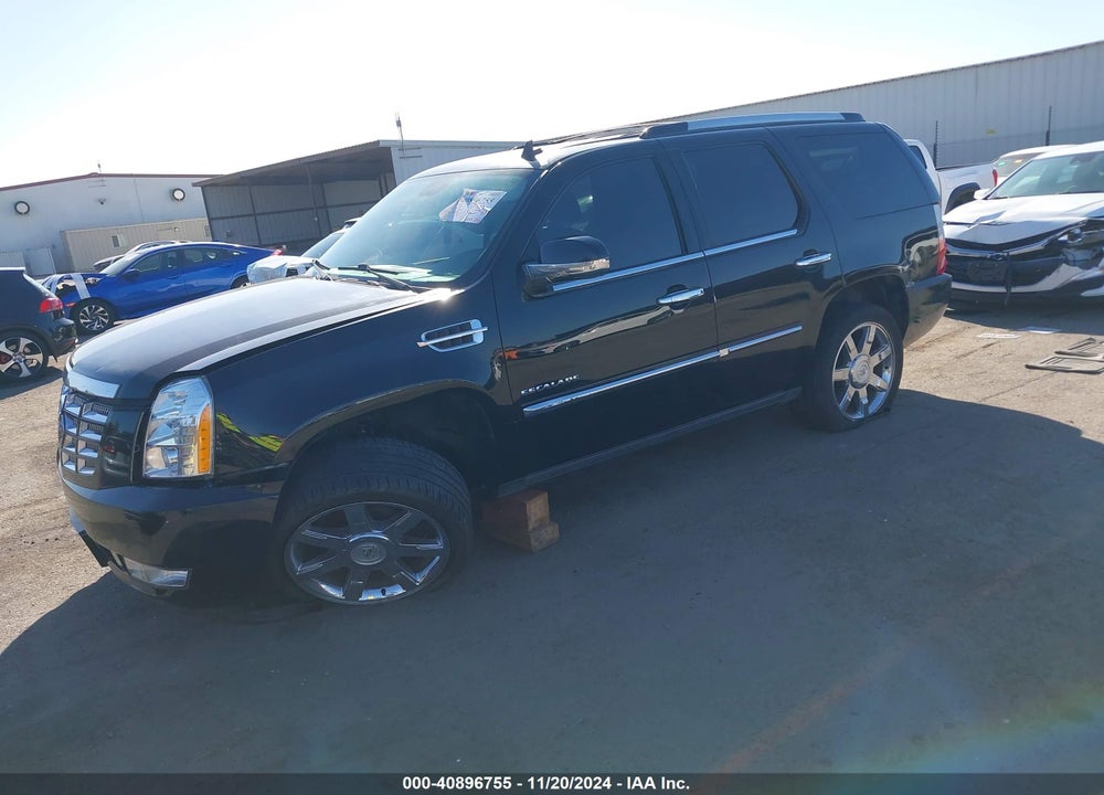 2011 CADILLAC ESCALADE PREMIUM VIN: 1GYS4CEF4BR100980
