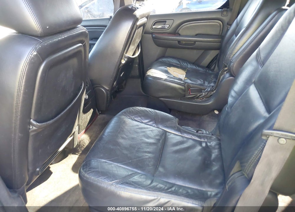 2011 CADILLAC ESCALADE PREMIUM VIN: 1GYS4CEF4BR100980
