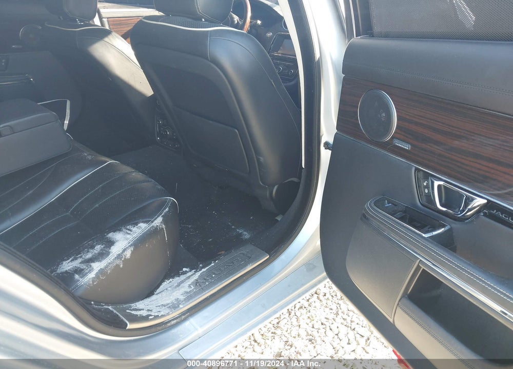 2015 JAGUAR XJ XJL PORTFOLIO VIN: SAJWJ2GD8F8V84462