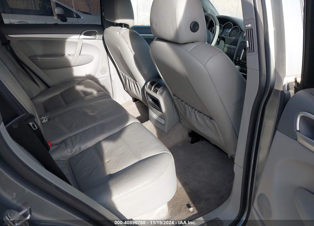 2005 PORSCHE CAYENNE S VIN: WP1AB29P15LA62411