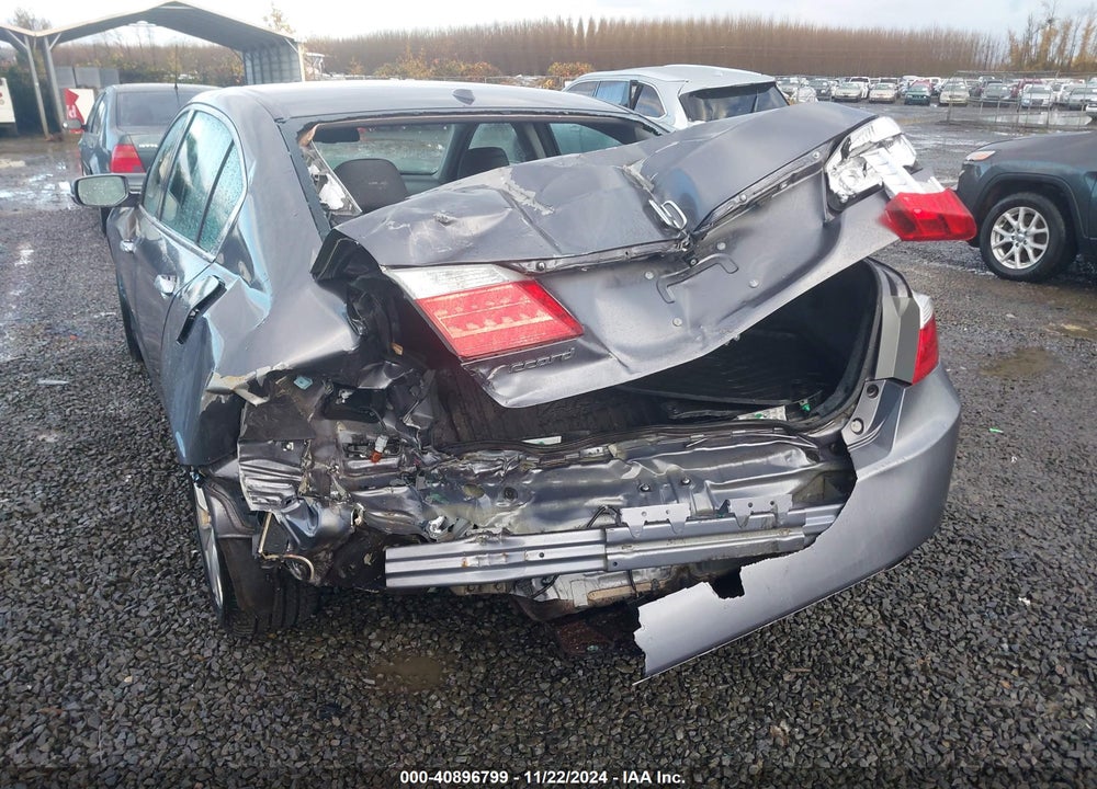2015 HONDA ACCORD VIN: 1HGCR2F81FA087522