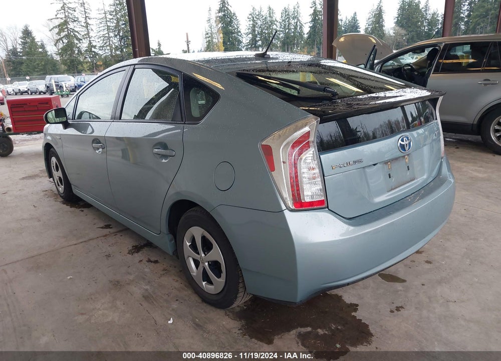 2015 TOYOTA PRIUS VIN: JTDKN3DU2F1996932