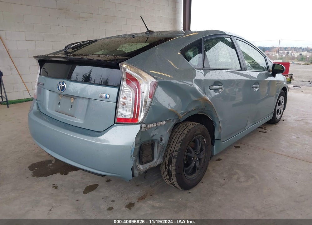 2015 TOYOTA PRIUS VIN: JTDKN3DU2F1996932