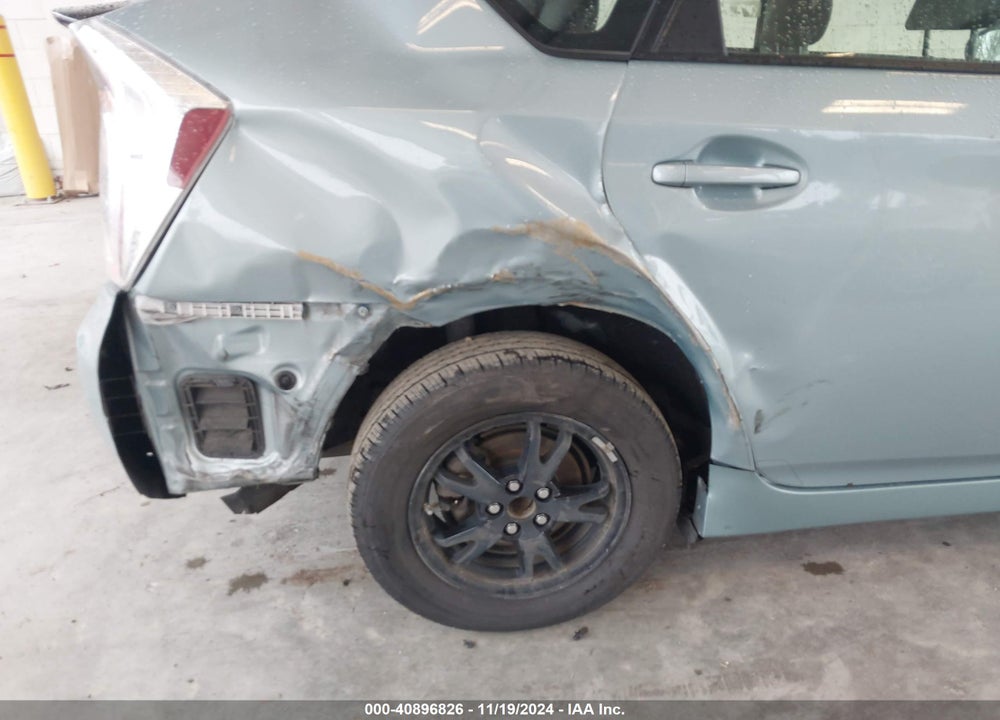 2015 TOYOTA PRIUS VIN: JTDKN3DU2F1996932