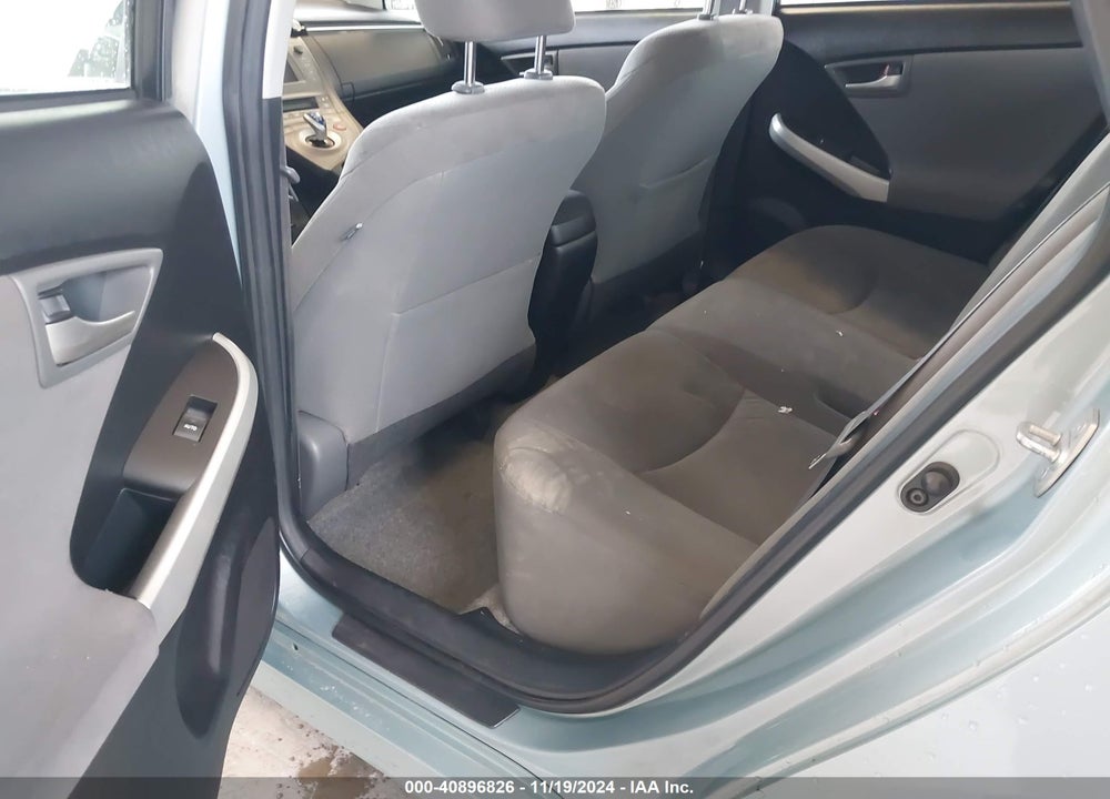 2015 TOYOTA PRIUS VIN: JTDKN3DU2F1996932