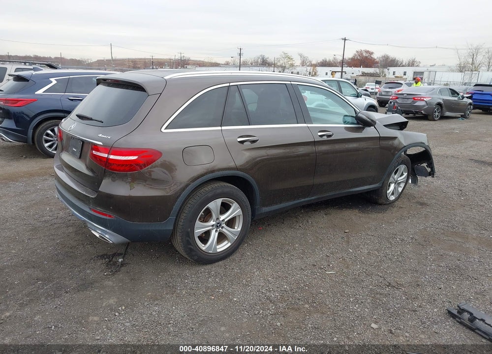 2018 MERCEDES-BENZ GLC 300 4MATIC VIN: WDC0G4KB3JV023482