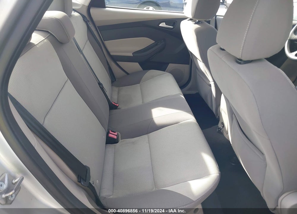 2014 FORD FOCUS SE VIN: 1FADP3F21EL199319