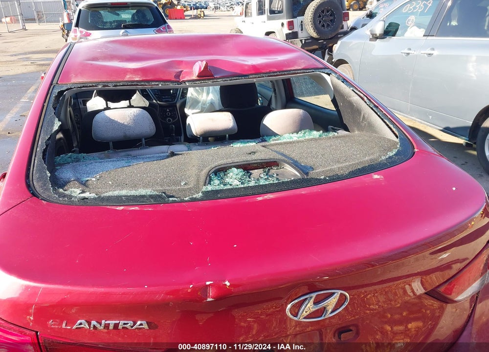 2016 HYUNDAI ELANTRA SE VIN: 5NPDH4AE9GH687861