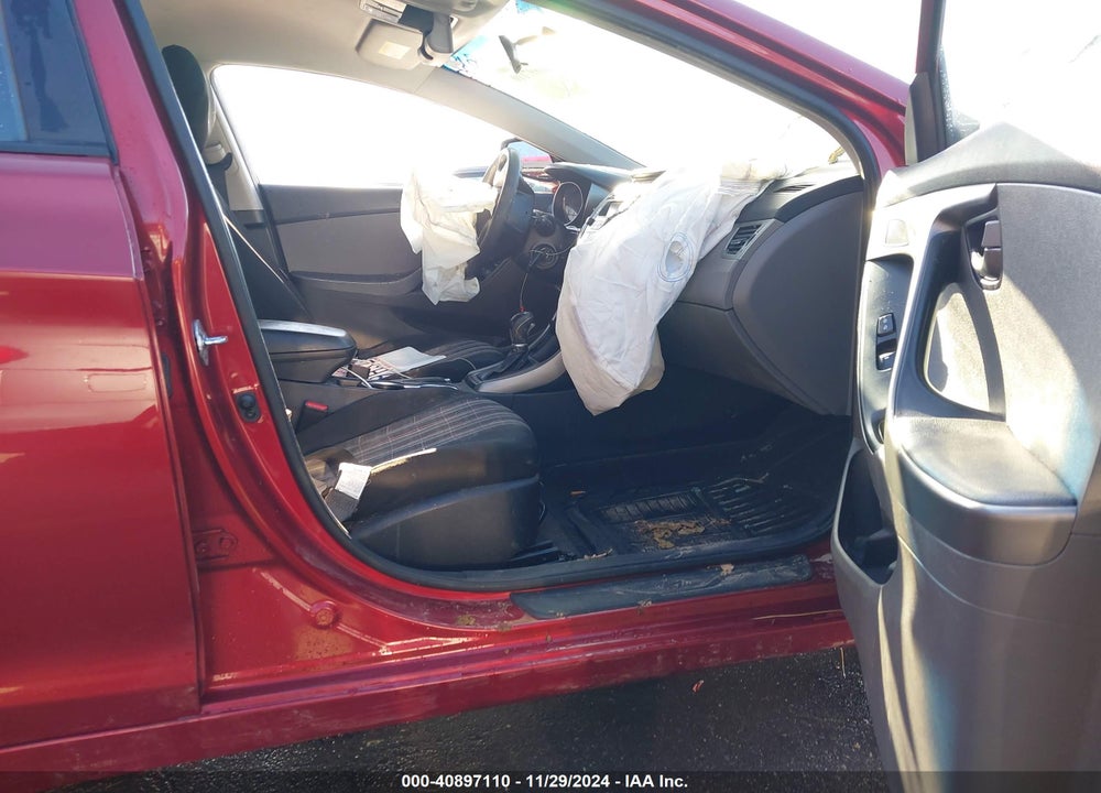 2016 HYUNDAI ELANTRA SE VIN: 5NPDH4AE9GH687861