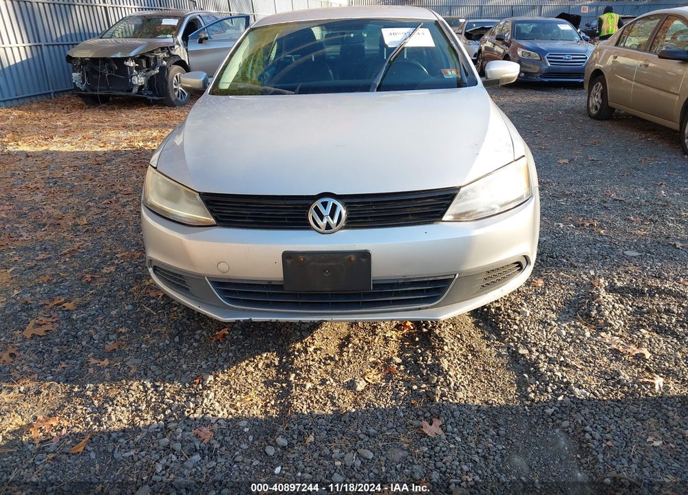 2013 VOLKSWAGEN JETTA 2.5L SE VIN: 3VWDP7AJ5DM380465