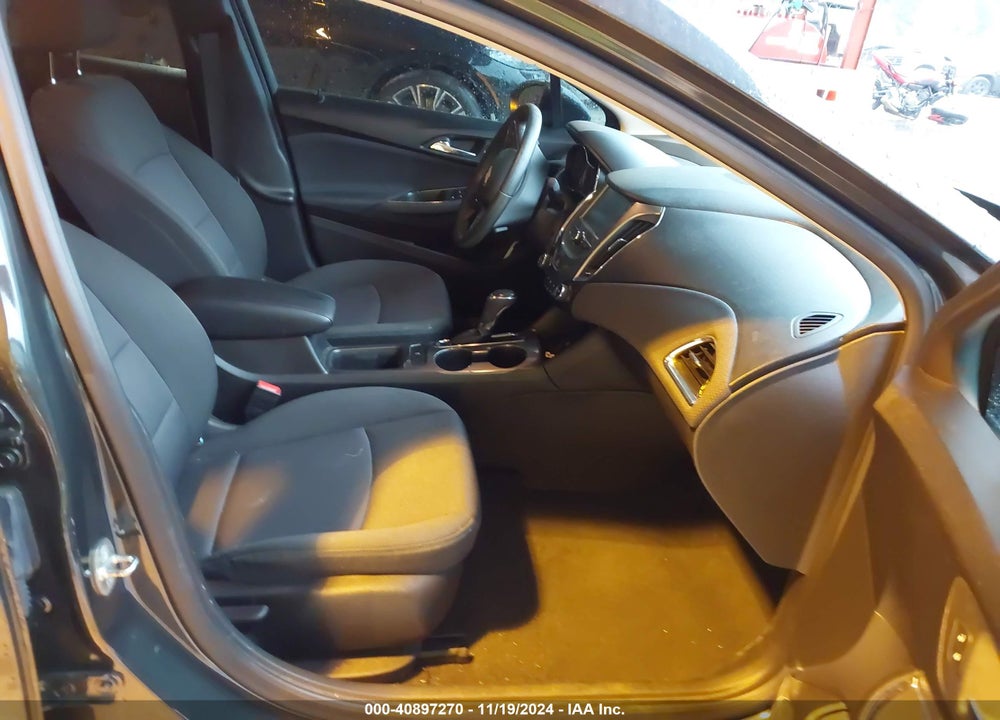 2018 CHEVROLET CRUZE VIN: 1G1BE5SM2J7176475