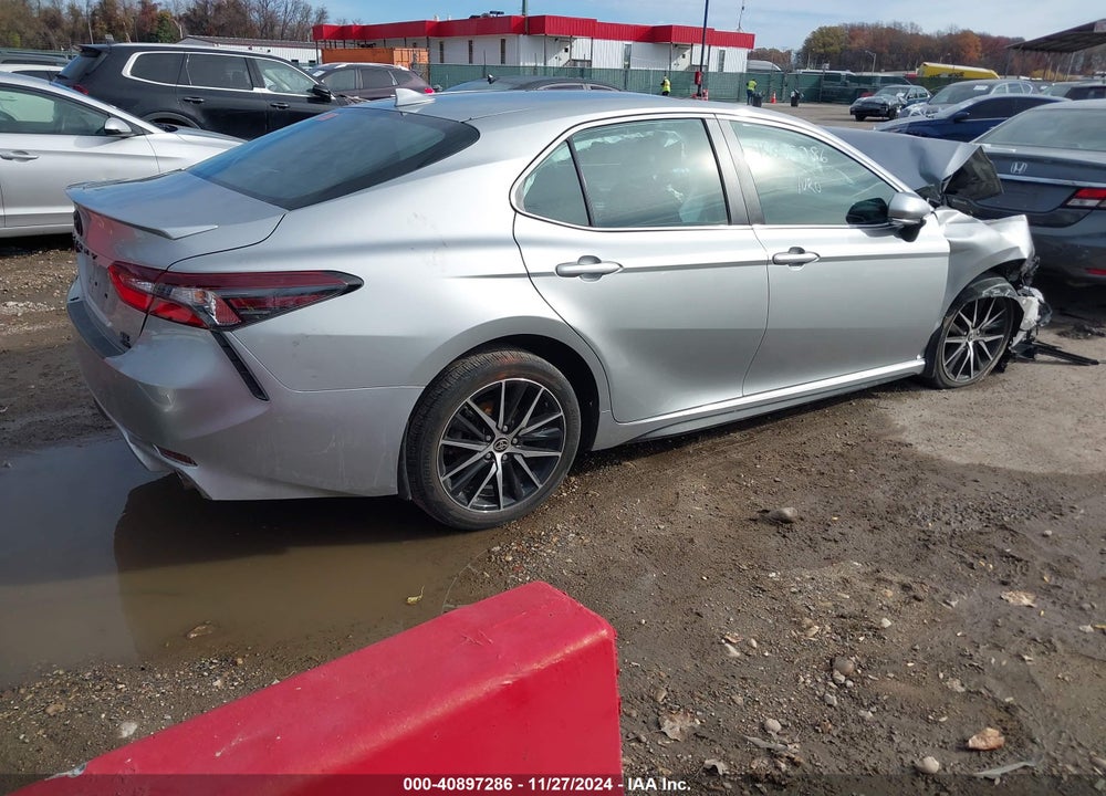 2021 TOYOTA CAMRY SE AWD VIN: 4T1T11BK6MU041600