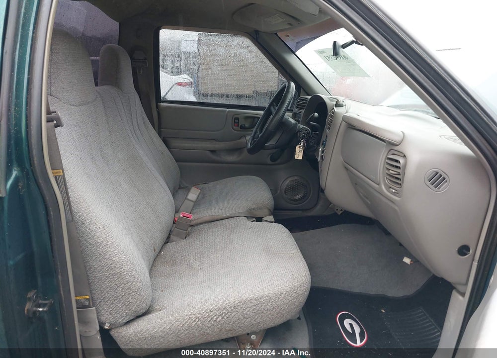 1998 CHEVROLET S-10 FLEETSIDE VIN: 1GCCS14X9W8238993