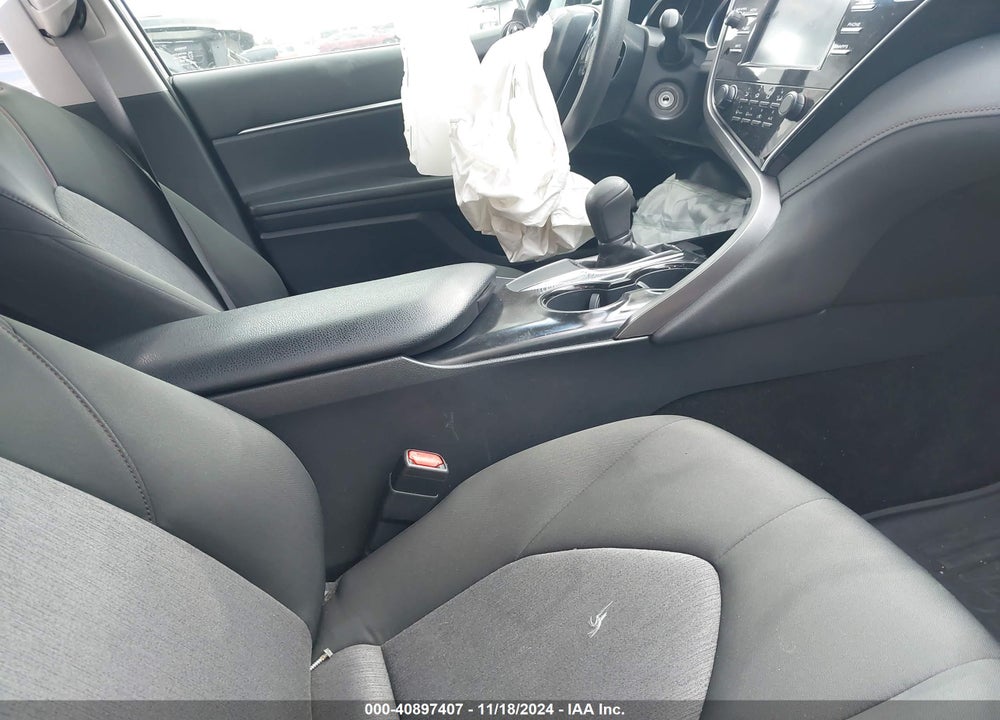 2018 TOYOTA CAMRY LE VIN: JTNB11HK4J3029224