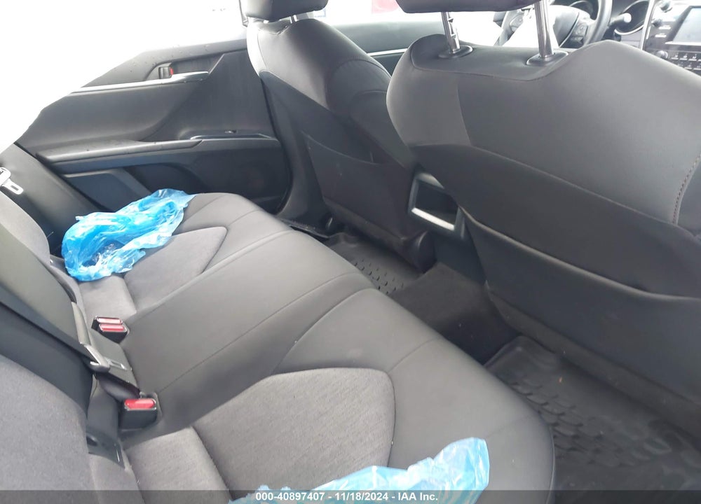 2018 TOYOTA CAMRY LE VIN: JTNB11HK4J3029224