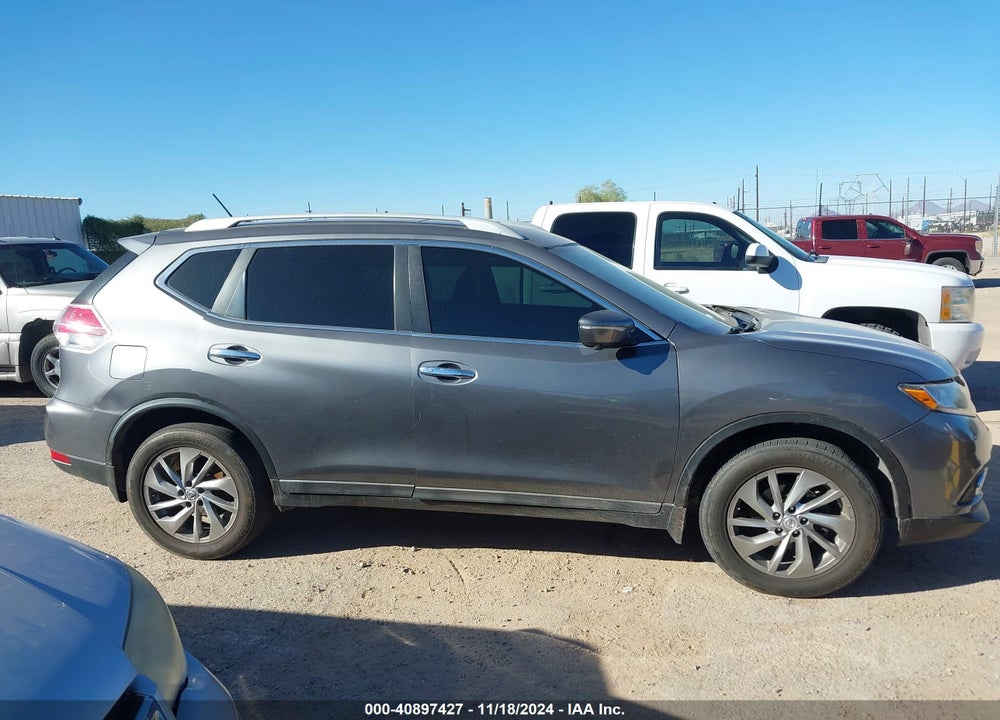 2015 NISSAN ROGUE SL VIN: 5N1AT2MV9FC770441
