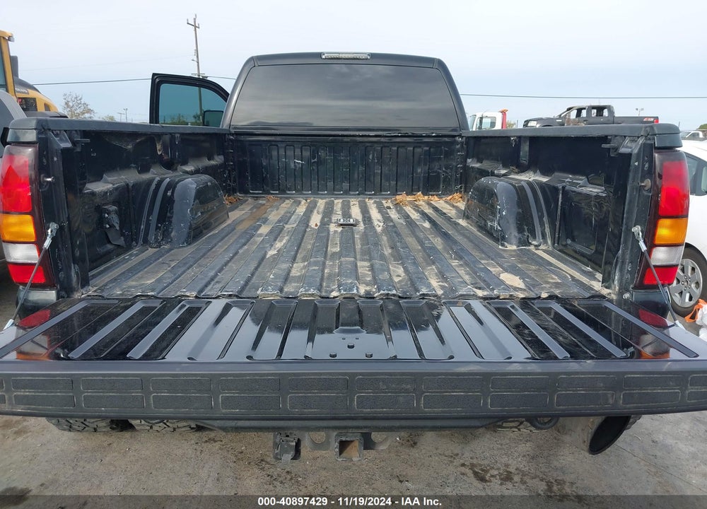 2007 GMC SIERRA 3500 CLASSIC SLT VIN: 1GTJK33D27F174478
