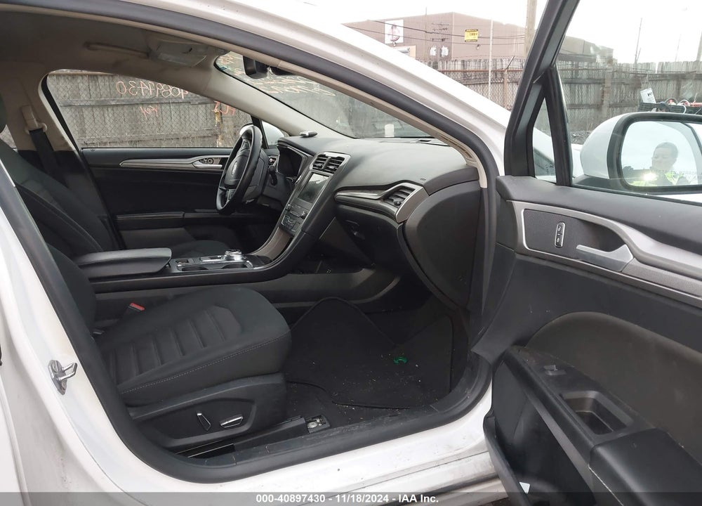 2020 FORD FUSION VIN: 3FA6P0T92LR225322