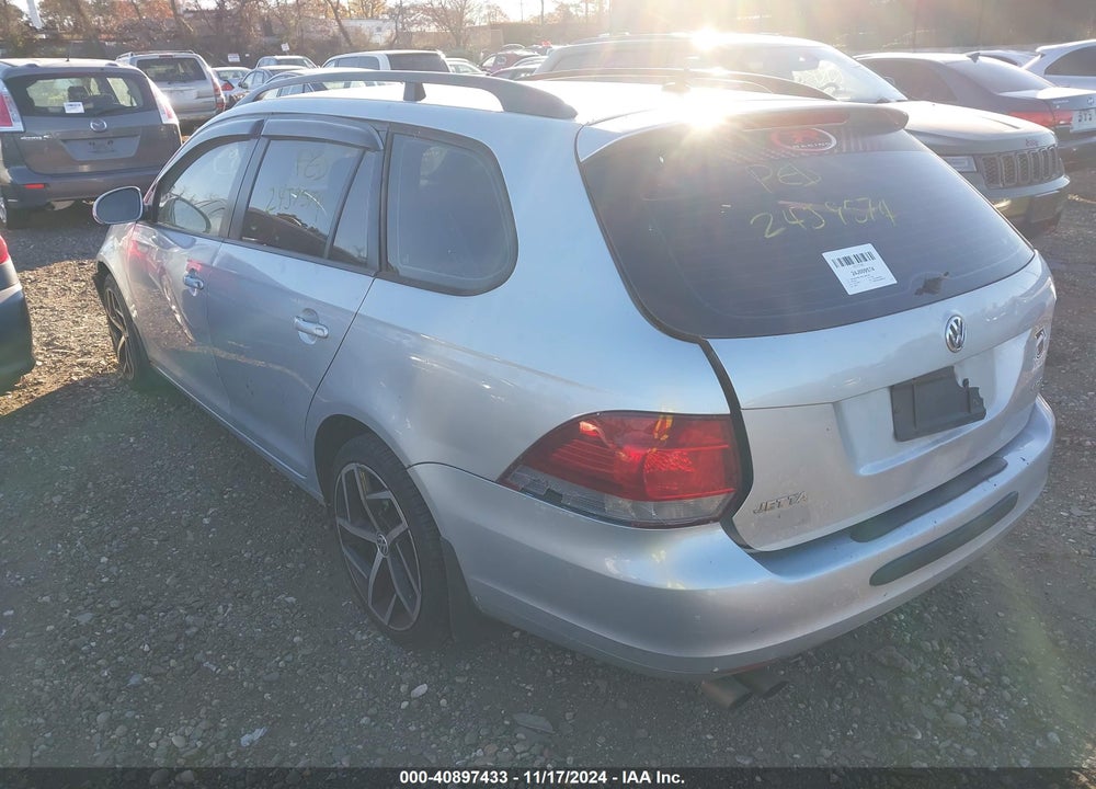 2010 VOLKSWAGEN JETTA S VIN: 3VWKZ8AJ0AM691255