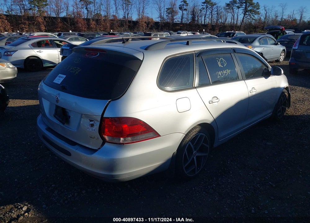 2010 VOLKSWAGEN JETTA S VIN: 3VWKZ8AJ0AM691255