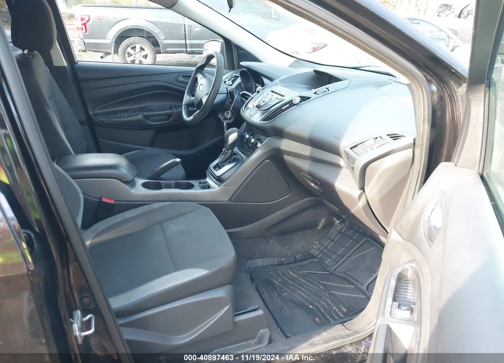 2013 FORD ESCAPE S VIN: 1FMCU0F72DUB65869