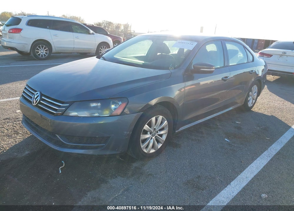 2013 VOLKSWAGEN PASSAT 2.5L S VIN: 1VWAH7A3XDC087776