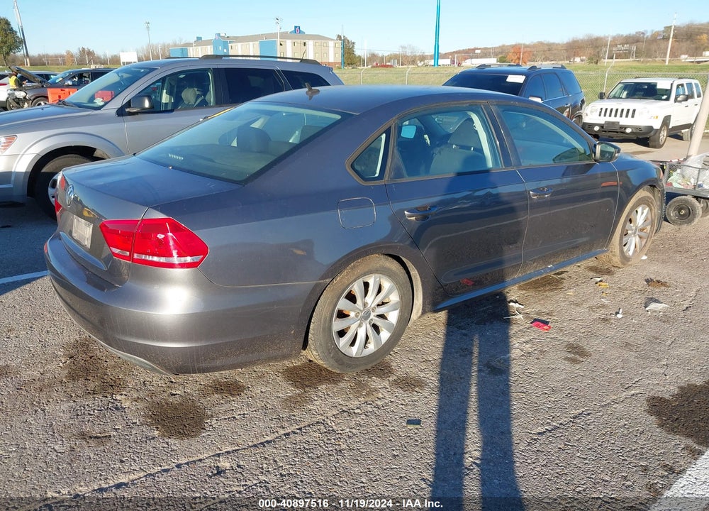 2013 VOLKSWAGEN PASSAT 2.5L S VIN: 1VWAH7A3XDC087776