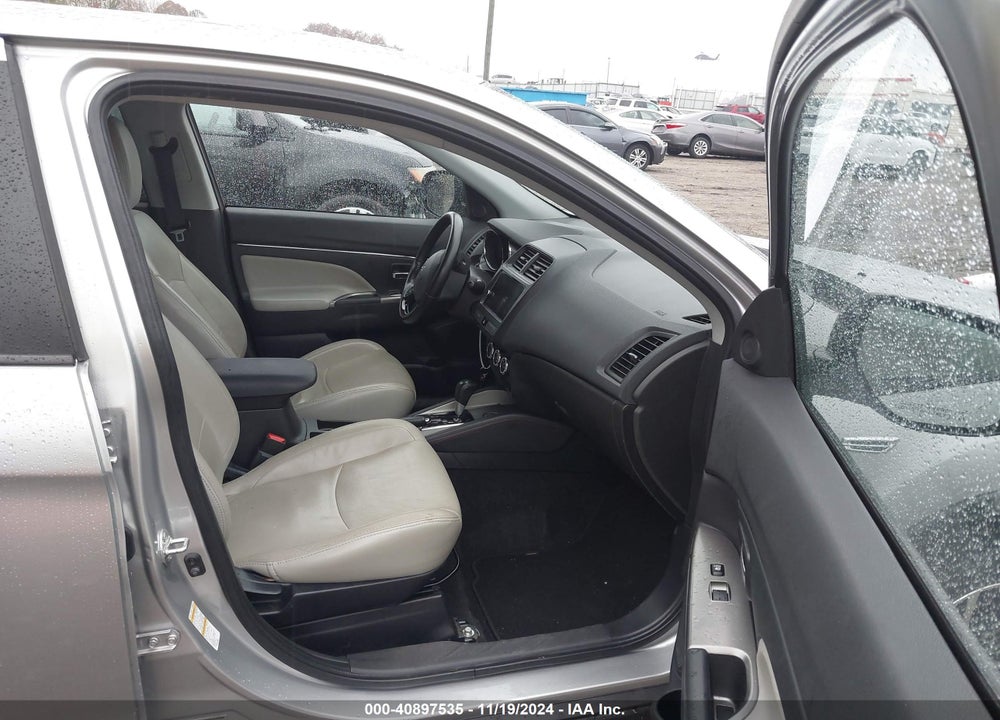 2019 MITSUBISHI OUTLANDER SPORT 2.0 SE VIN: JA4AP4AU7KU004108