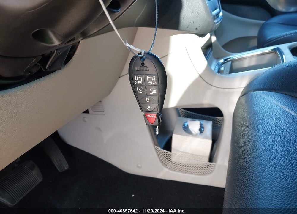 2018 DODGE GRAND CARAVAN SXT VIN: 2C4RDGCG0JR267739