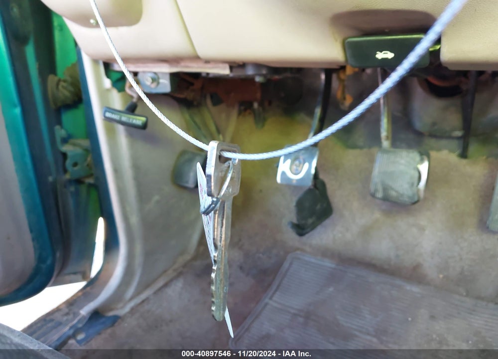 1993 FORD RANGER VIN: 1FTCR11X9PUB05840