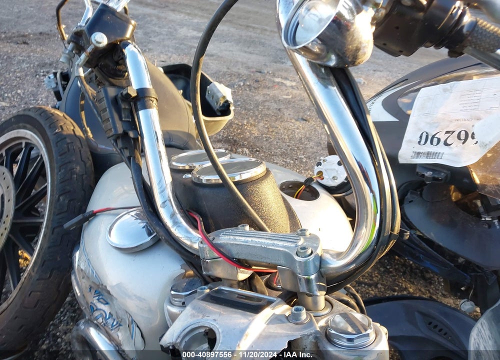 2004 HARLEY-DAVIDSON FXDLI VIN: 1HD1GNW1X4K302823