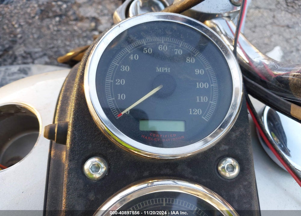 2004 HARLEY-DAVIDSON FXDLI VIN: 1HD1GNW1X4K302823