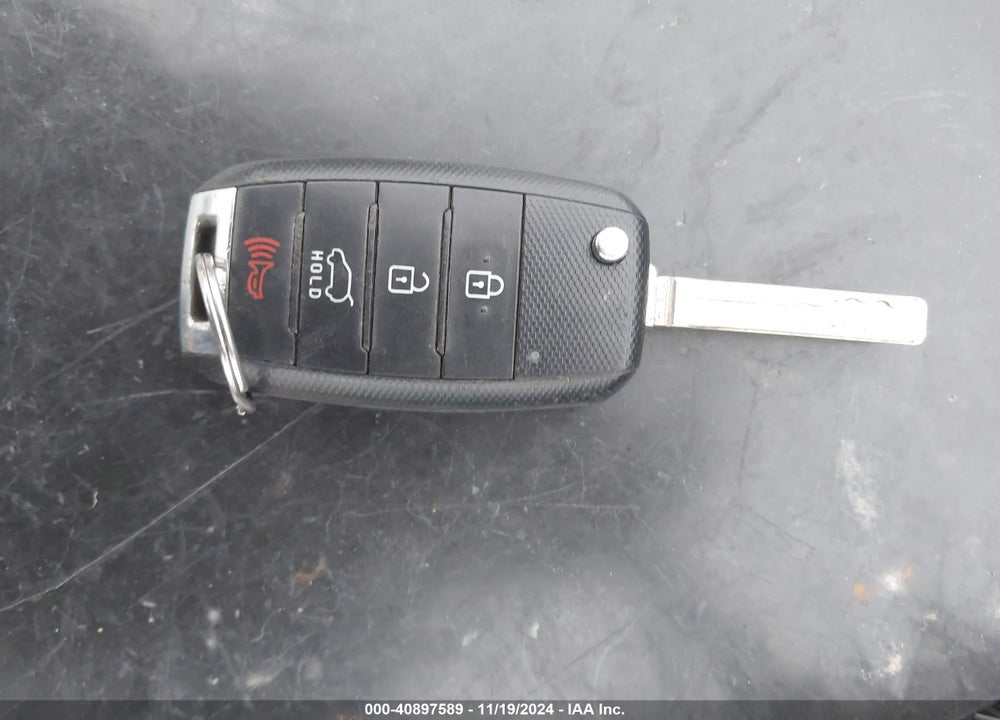 2015 KIA SORENTO LX V6 VIN: 5XYKT4A71FG558459