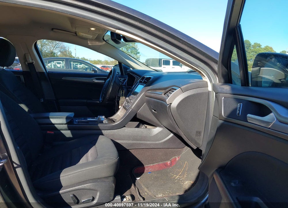 2019 FORD FUSION HYBRID VIN: 3FA6P0LU3KR188171