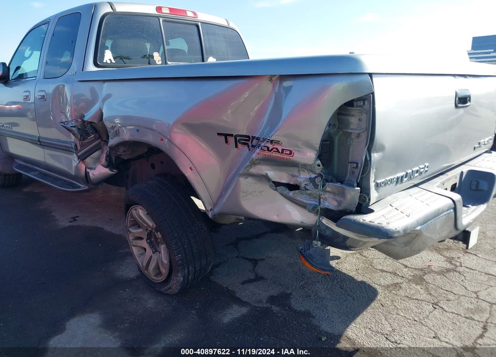 2001 TOYOTA TUNDRA SR5 V8 VIN: 5TBBT441X1S204516