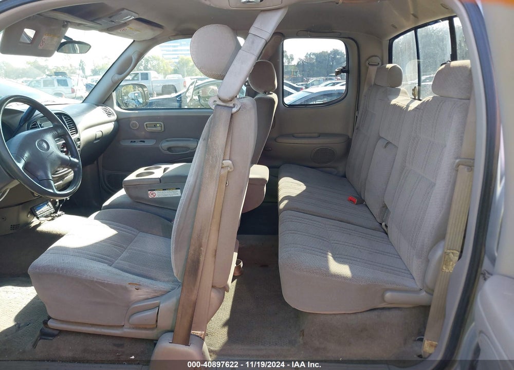 2001 TOYOTA TUNDRA SR5 V8 VIN: 5TBBT441X1S204516
