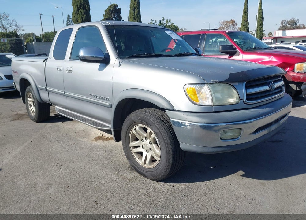 2001 TOYOTA TUNDRA SR5 V8 VIN: 5TBBT441X1S204516
