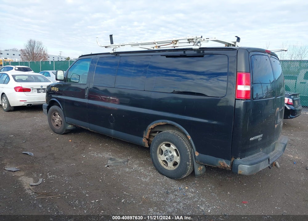 2004 CHEVROLET EXPRESS VIN: 1GNFH15T541179588
