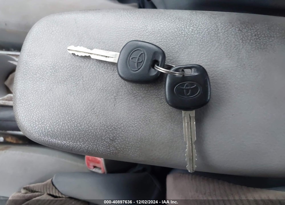 2009 TOYOTA COROLLA LE VIN: 1NXBU40E29Z134638