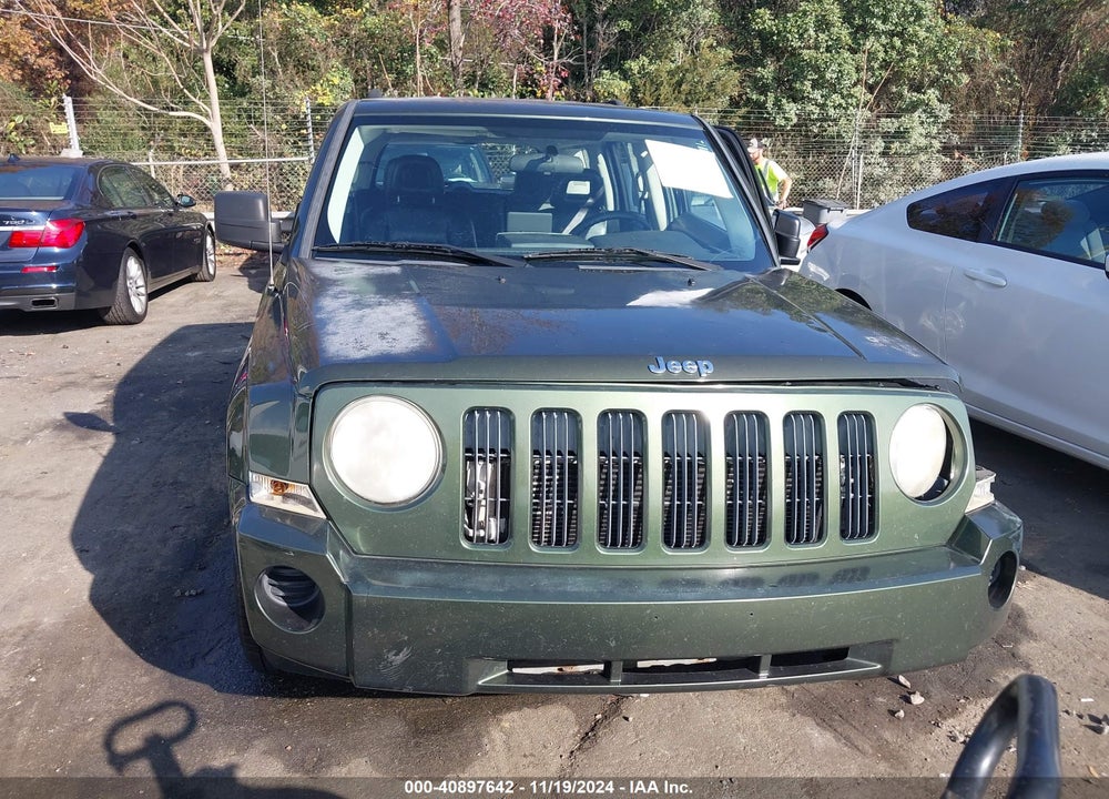 2008 JEEP PATRIOT SPORT VIN: 1J8FT28018D799446