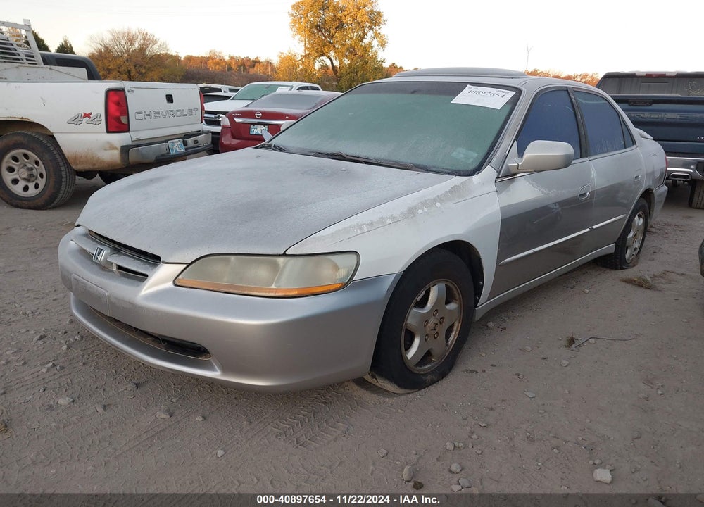 1999 HONDA ACCORD EX V6 VIN: 1HGCG1651XA042734