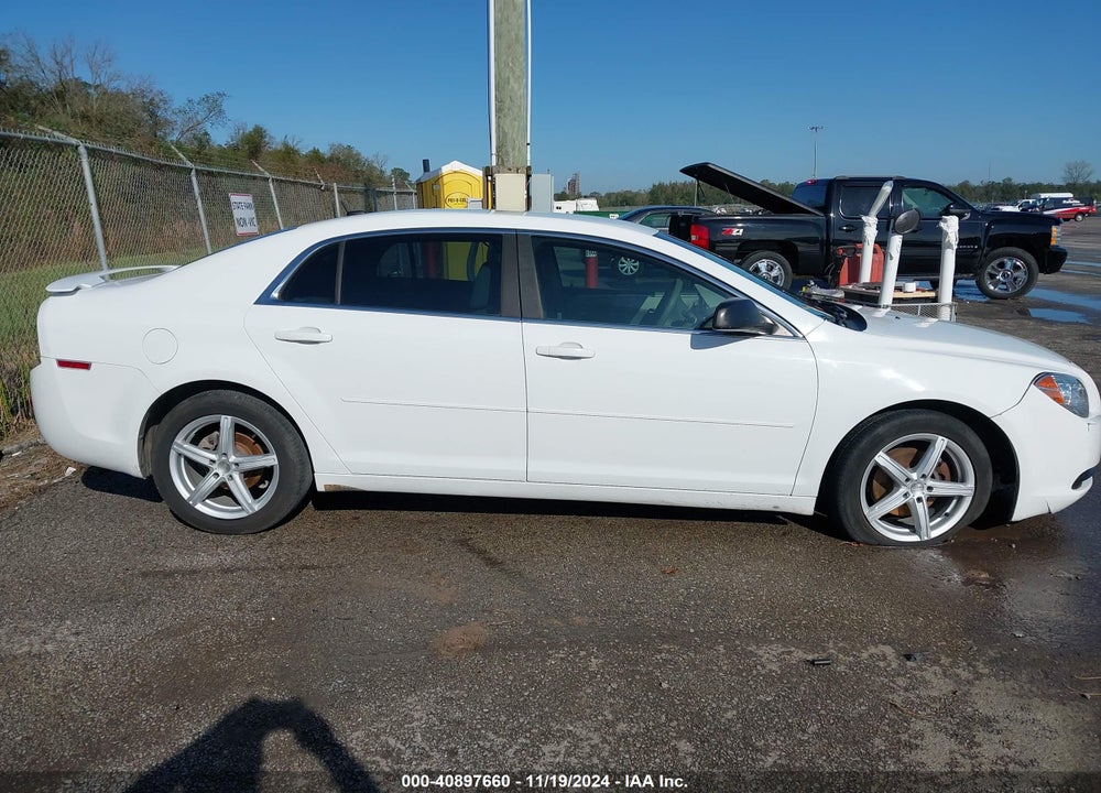 2011 CHEVROLET MALIBU LS VIN: 1G1ZB5E1XBF122972