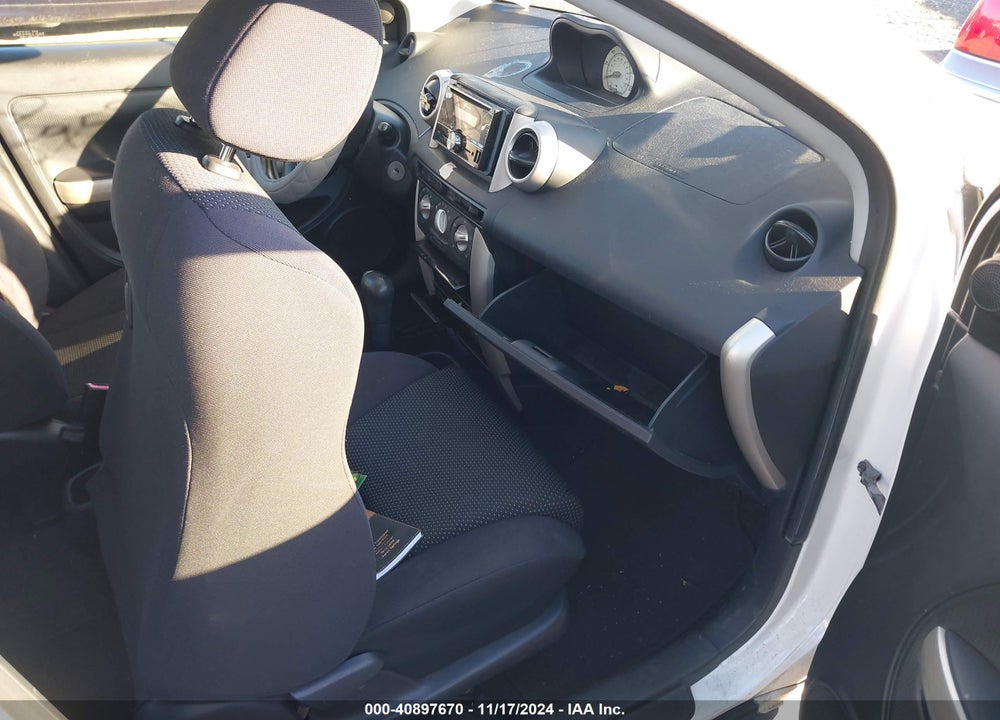 2005 SCION XA VIN: JTKKT624850111964