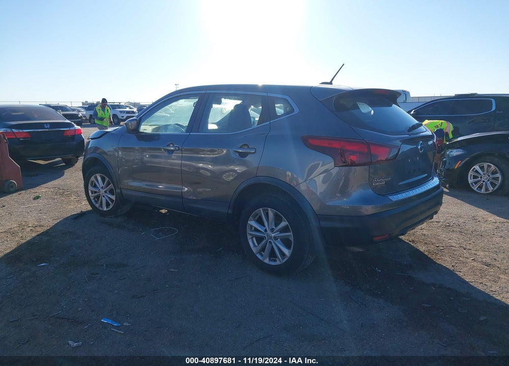 2018 NISSAN ROGUE SPORT S VIN: JN1BJ1CP0JW100640